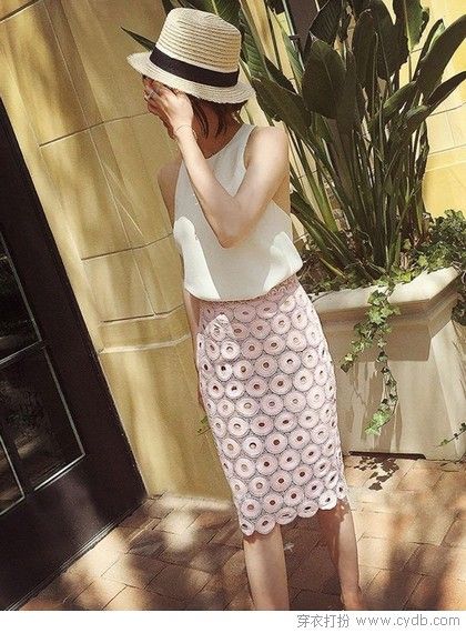 蕾丝总有新模样