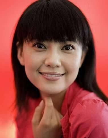 范爷东京时装秀之后,下一个短发上热搜的是迪丽热巴、赵丽颖?