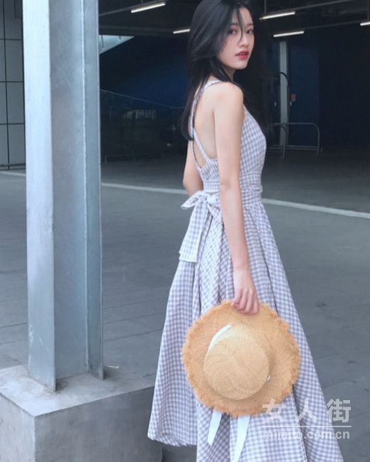 女神们，请收下这几款连衣裙吧